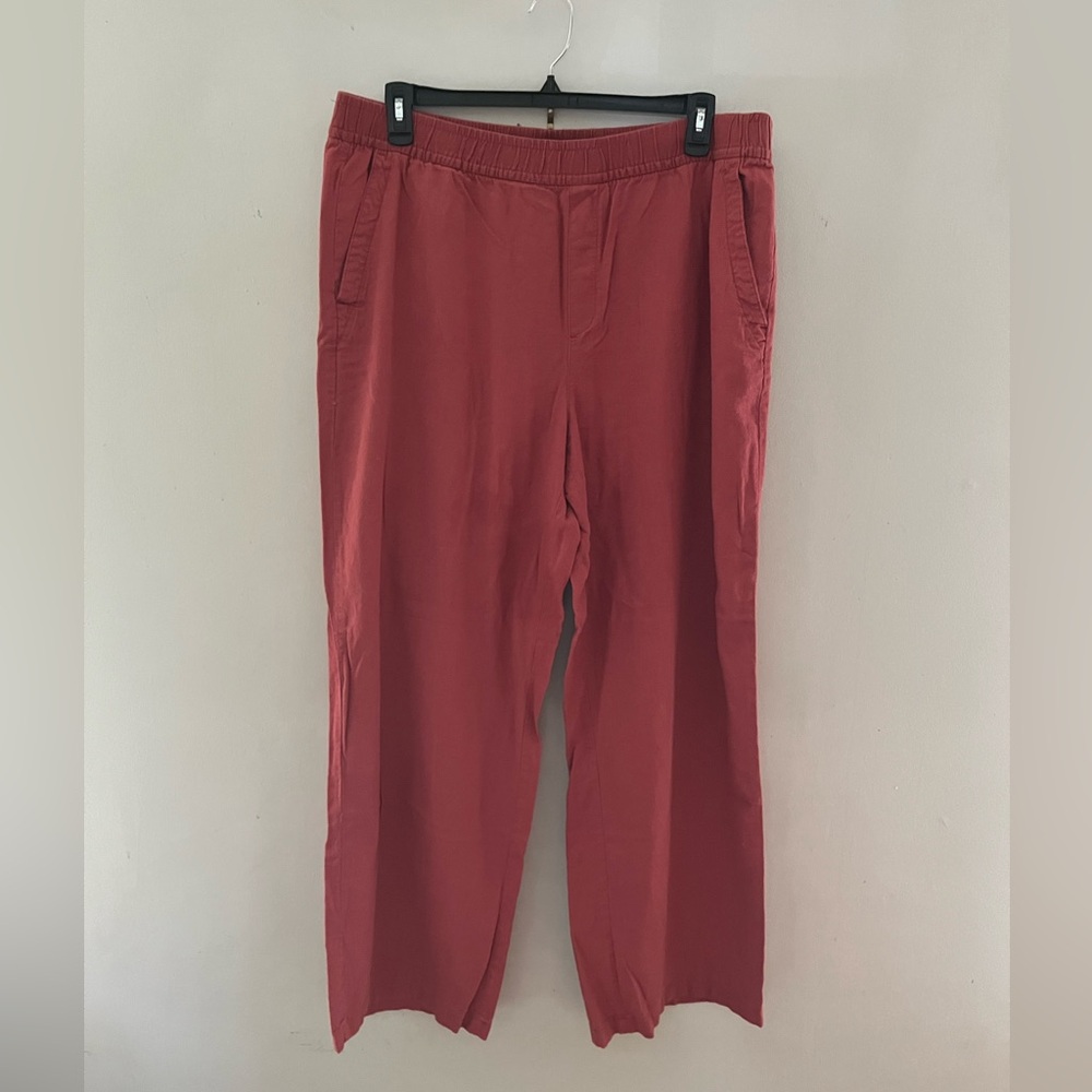 Women’s high waisted wide leg cotton linen pants size XL tall in brick red.